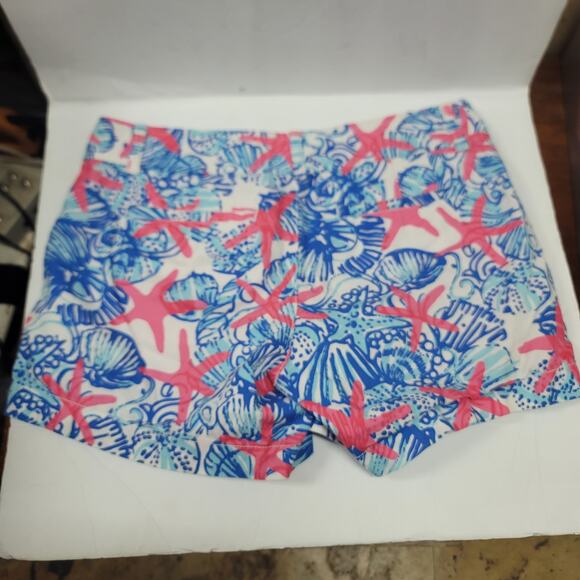 Lilly Pulitzer She She Shells Starfish Callahan Shorts Size 4 Casual NICE - Picture 2 of 7